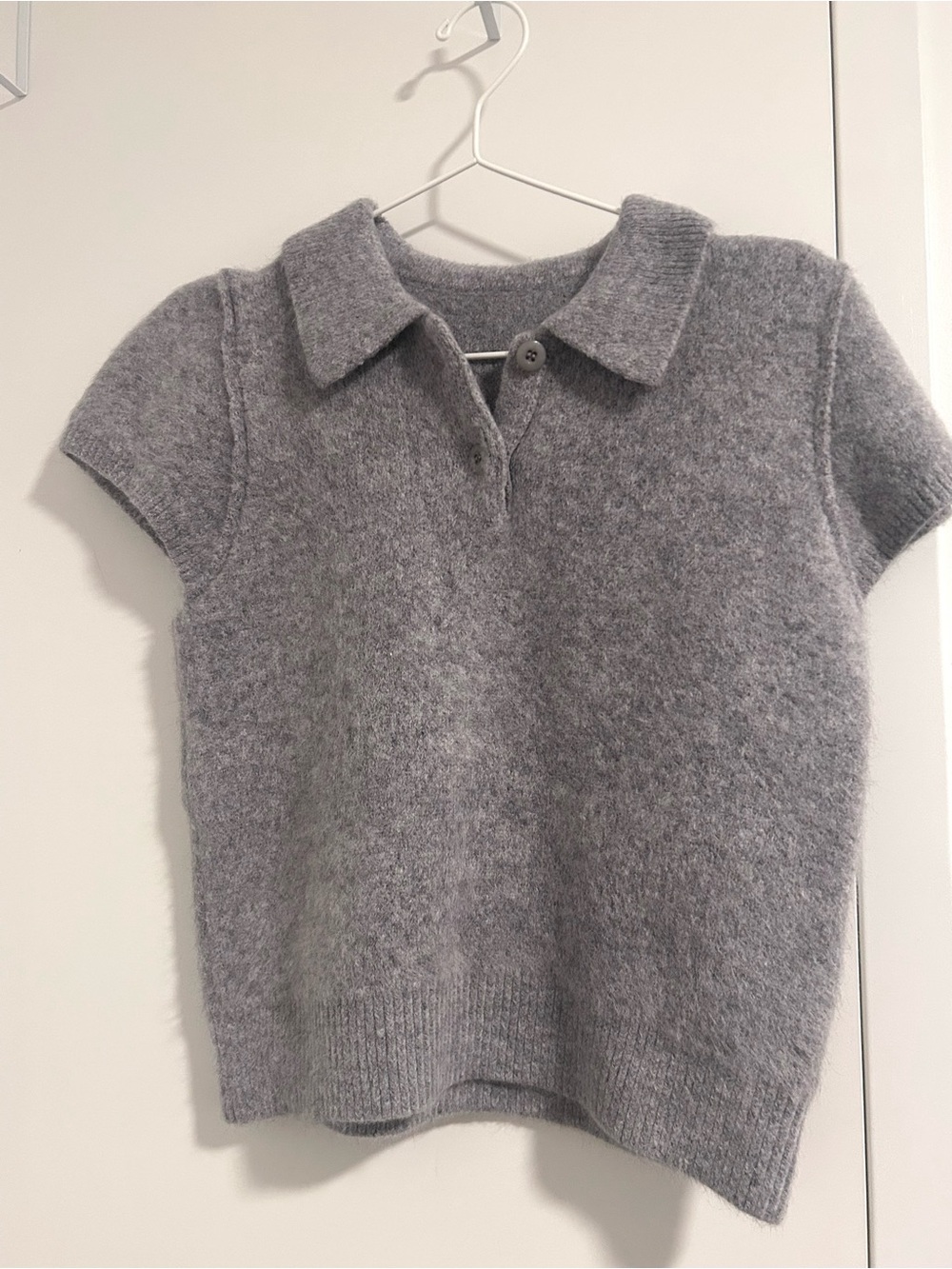 Cozy Gray Short-Sleeve Collared Sweater